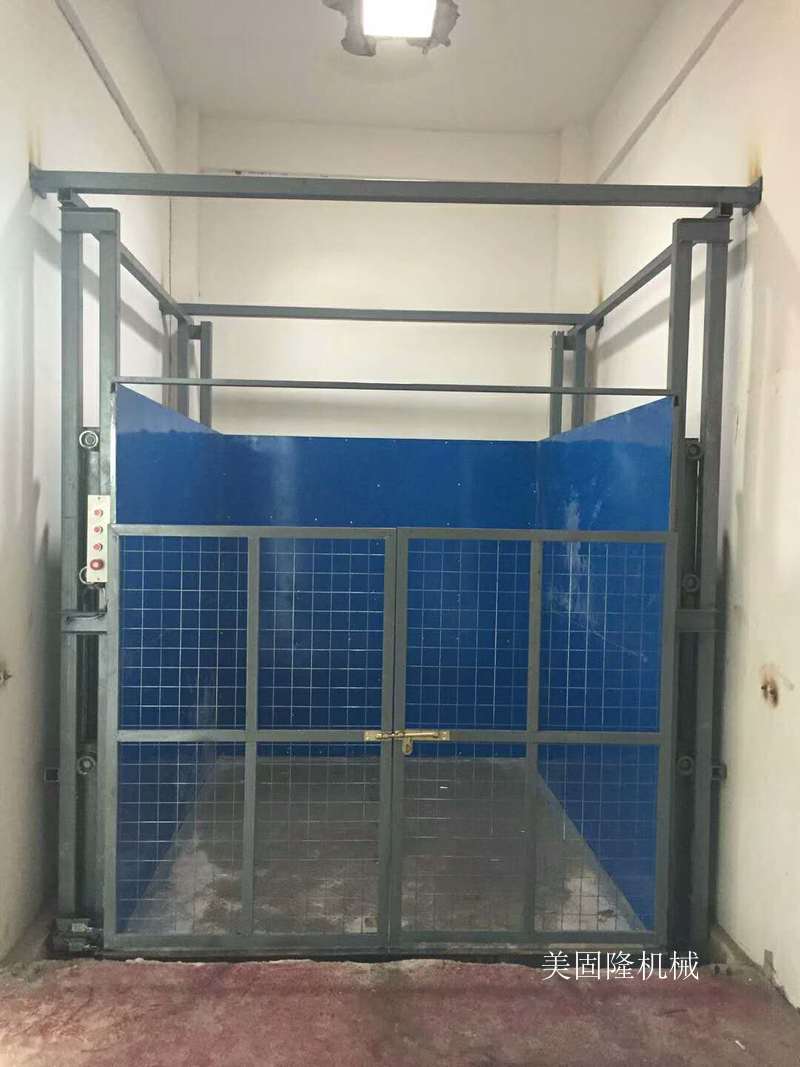 喀什导轨式升降货梯价格