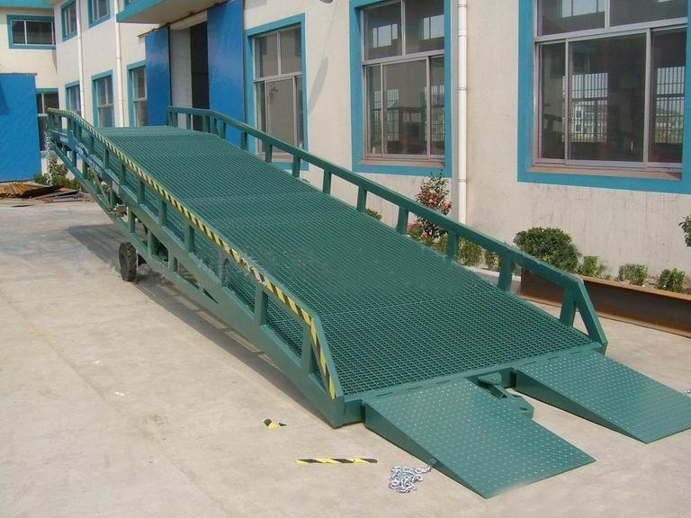 喀什登车桥厂家