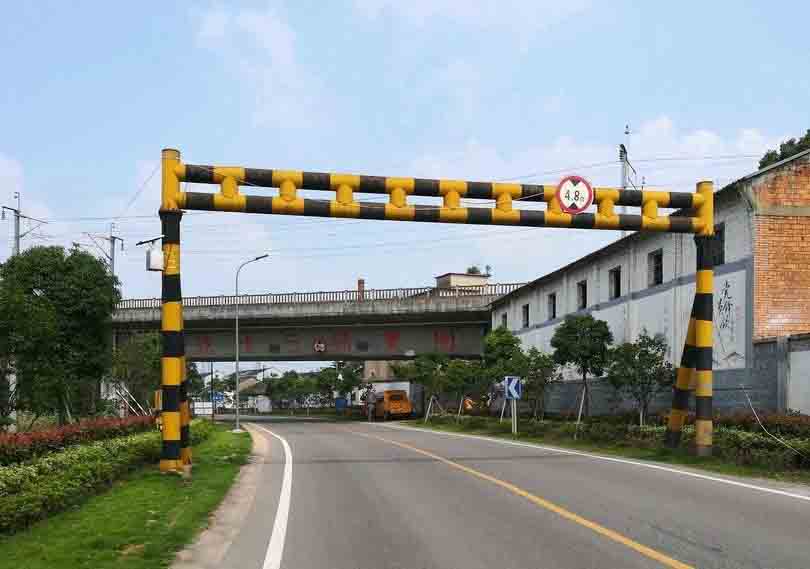 喀什铁路限高架